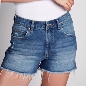 “NEW” Denim CoLab Brontë Cut-Off Short
